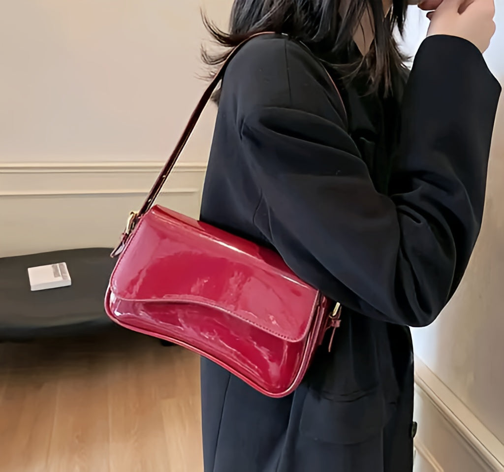 The 'Nova' High-Shine Cherry Baguette