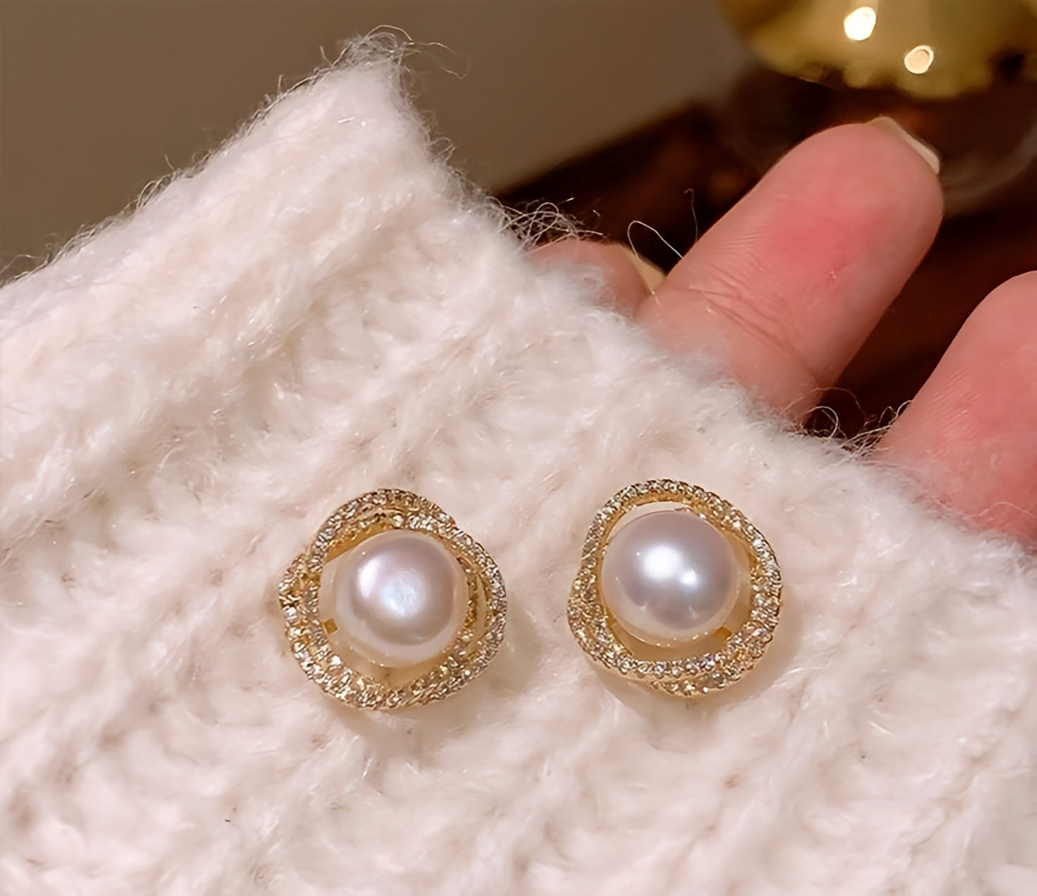 Luminous Pearl & Pave Crystal Halo Studs