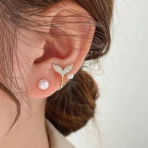 The Siren’s Song: Gilded Pavé Mermaid Tail & Dual-Pearl Cuffs