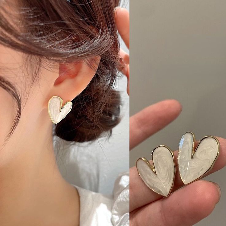 The Coeur de Perle: Gilded Marbled Enamel Heart Studs
