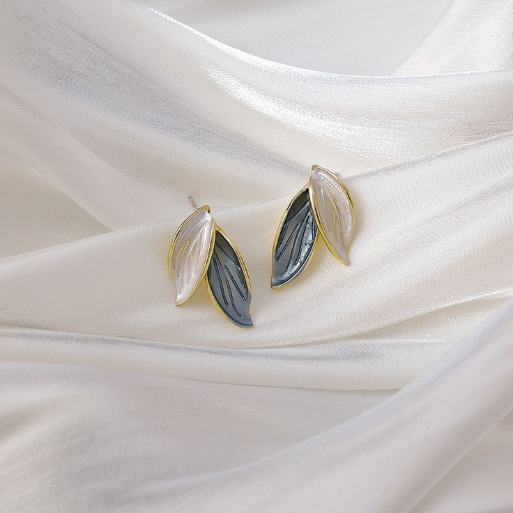 The Verdant Muse: Gilded Dual-Leaf Enamel Studs