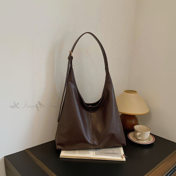 Artisan Baroque Pearl Choker – Gold Pavé Butterfly Accent