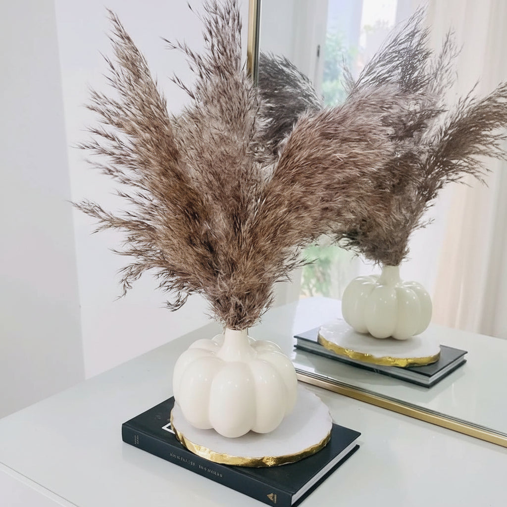 Pumpkin Bud — Sculptural Ribbed Ceramic Vase in Glossy Cream 1pc